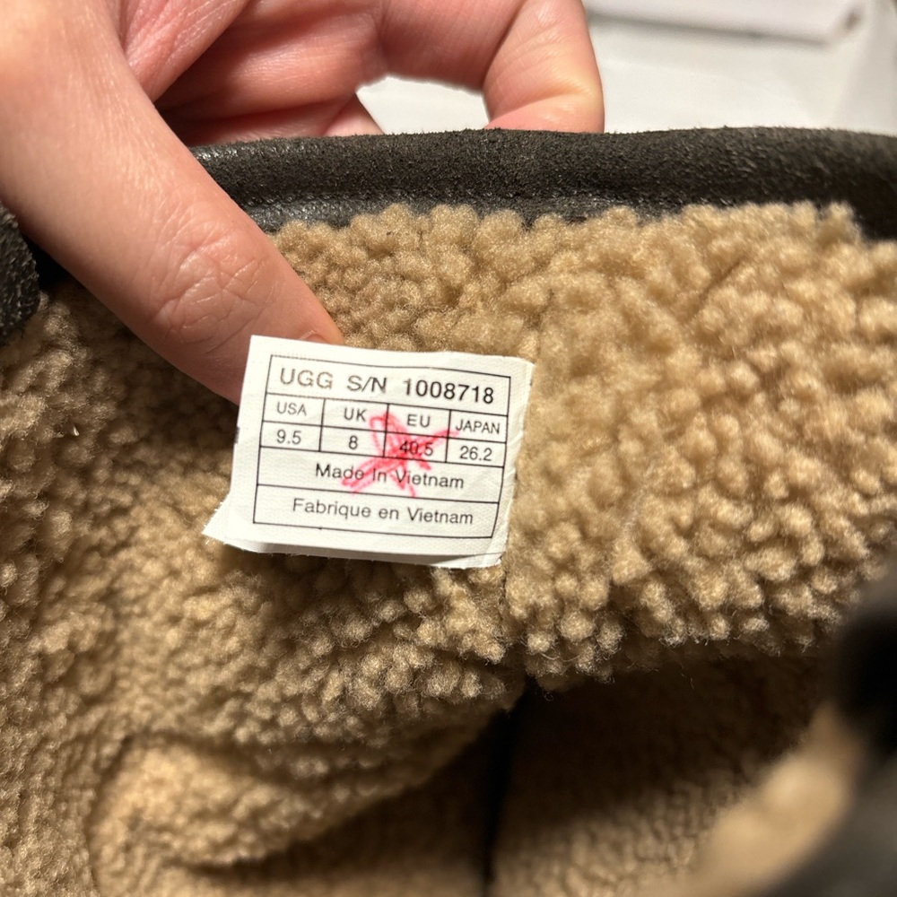 UGG boots - Picture 4 of 4